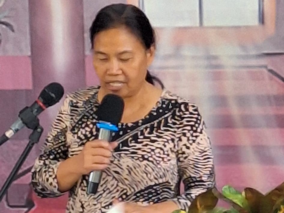 Gloryland Revival Center ministry gathering